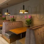 ジュリーズ イン ライムリック Limerick Junction