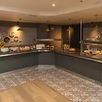 ジュリーズ イン ライムリック ホテル 4*