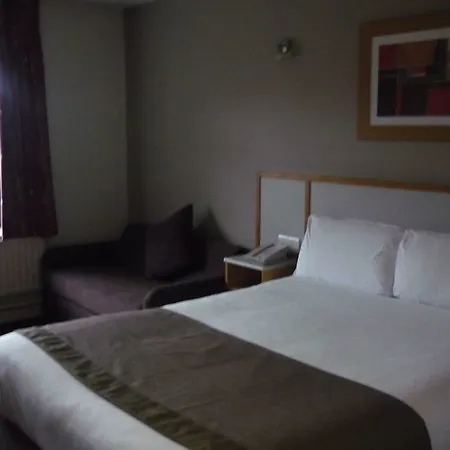 Limerick City Hotel 4*