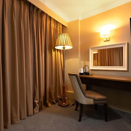 利默里克市酒店 酒店 4*