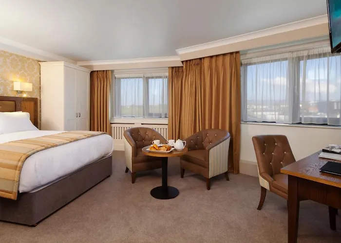 Limerick City Hotel מלון 4*