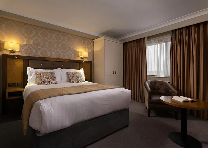 Отель Limerick City Hotel 4*